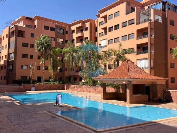 2-BEDROOM APARTMENT ON THE TOP FLOOR WITH 3 TERRACES AND COMMUNAL POOL - HIVERNAGE
