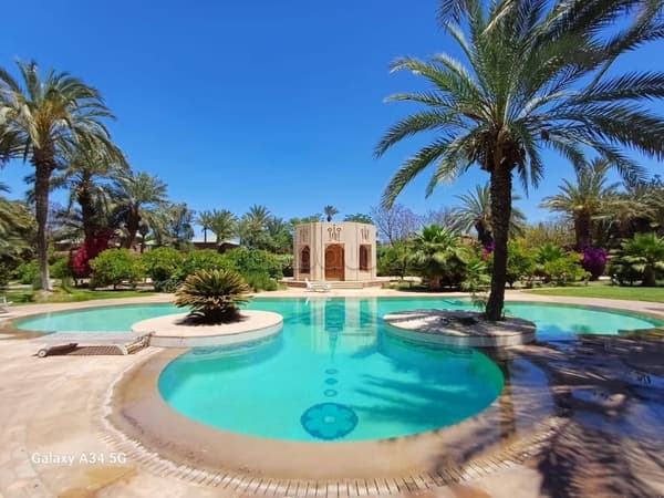 Sumptuous property for sale in the Palmeraie