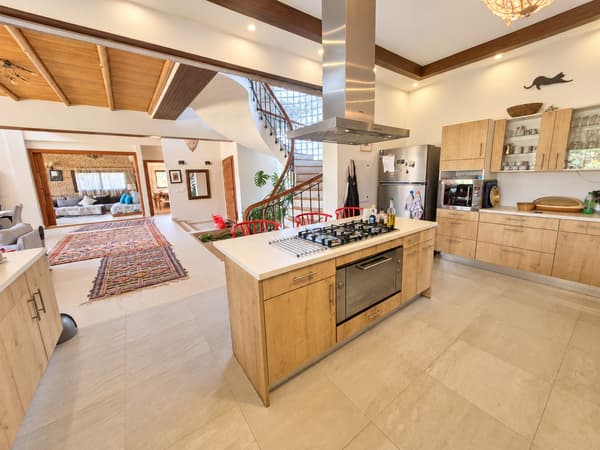Villa 4068 m² à vendre à Marrakech Sidi Abdellah Ghiat