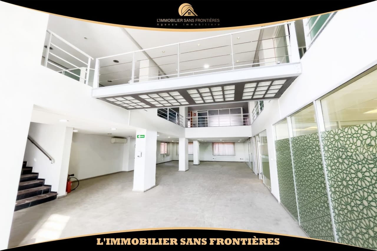 Commercieel pand te huur in Guéliz, Marrakech, Mezzanine, 477 m²