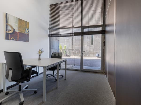 Bureau privé pour 2 personnes à CASABLANCA