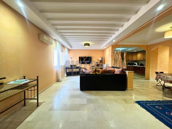 Bel Appartement De 111 M2 À Louer À Guéliz