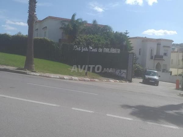 فيلا بمسبح مساحتها 300 م² في Les Jardins Malabata