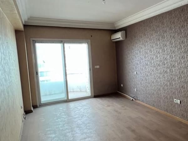 Apartment 166 m² for rent in Casablanca Maarif