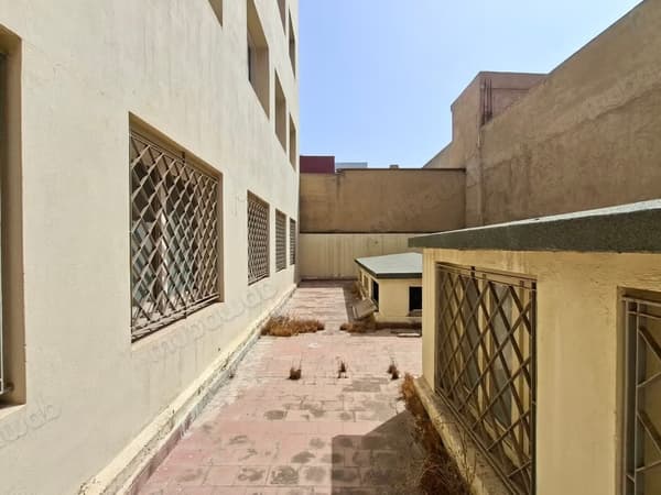 Usine/dépôt sur 4 étages 2900 m² Mauritania