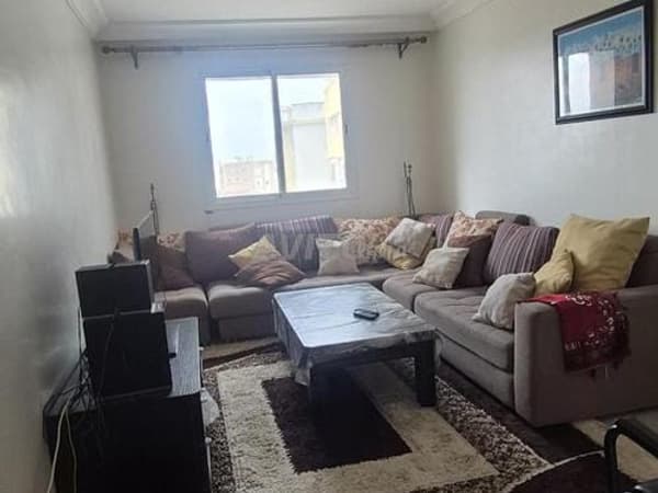 Appartement vide 3ème étage hay matar