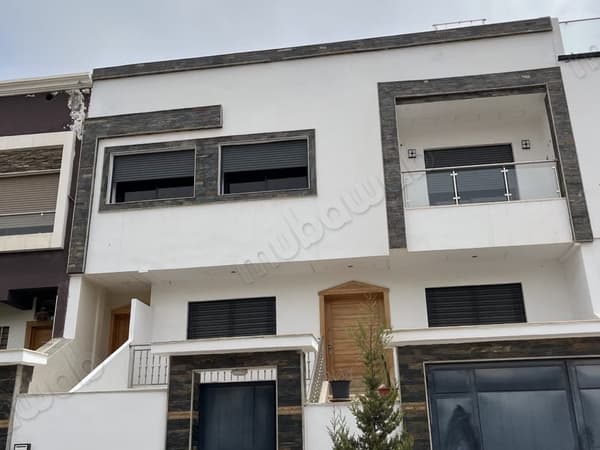 Niveau Villa en Duplex Boustane