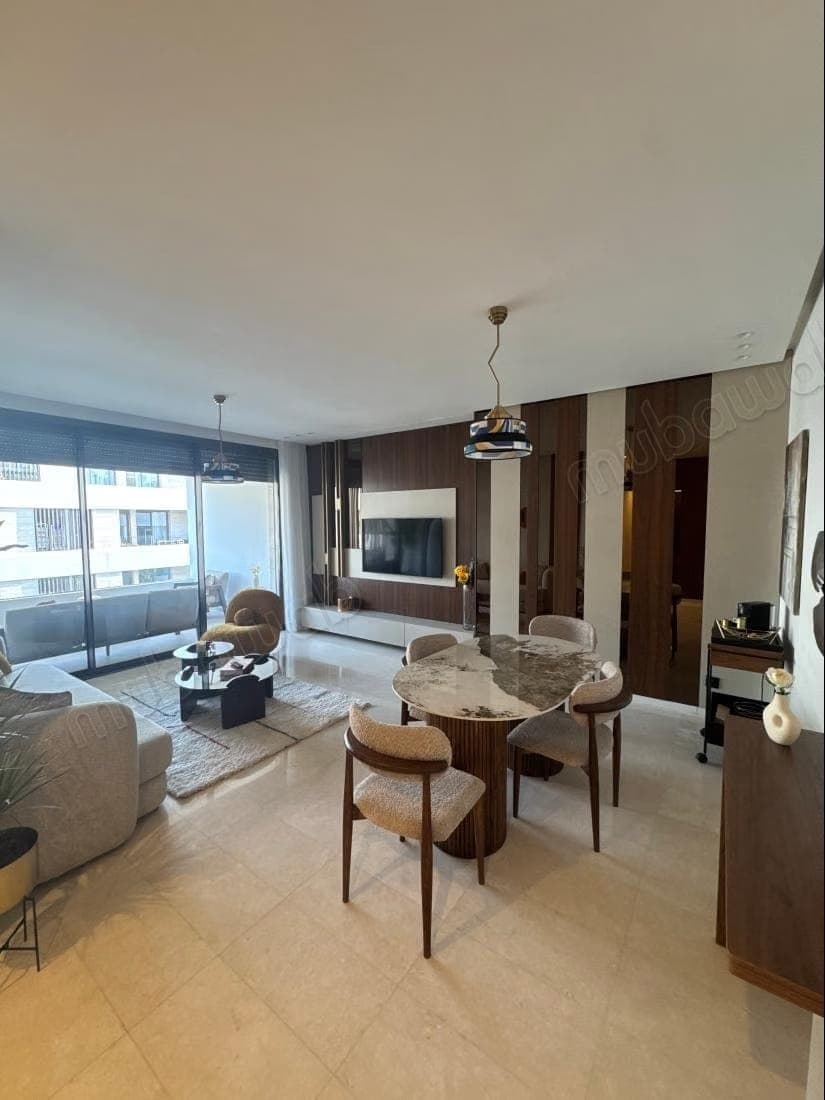 Zeer mooi appartement te huur in Souissi. 2 mooie slaapkamers. Goed gemeubileerd