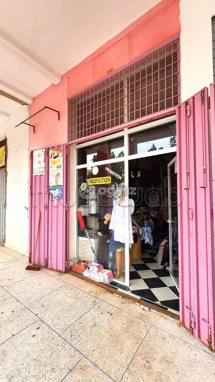 Commerce à vendre 36 m² Cité Adrar Agadir