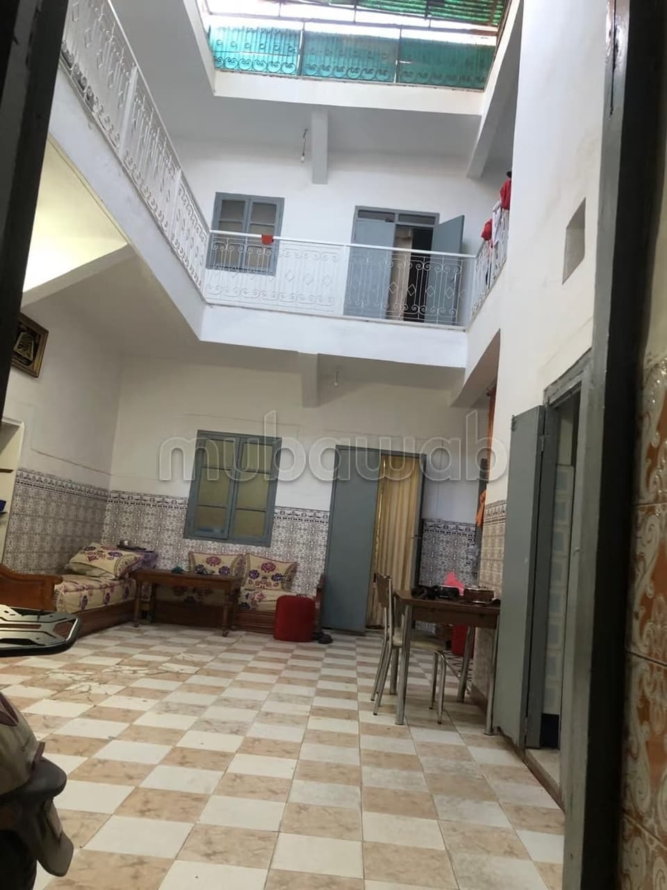 Riad à vendre à Michouar. 6 chambres. Salon avec décoration marocaine