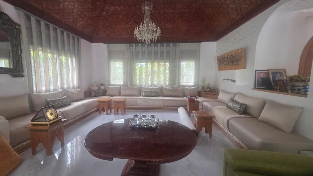 Luxusvilla zum Verkauf in Rabat. 3 Schlafzimmer. Kamin, Pool