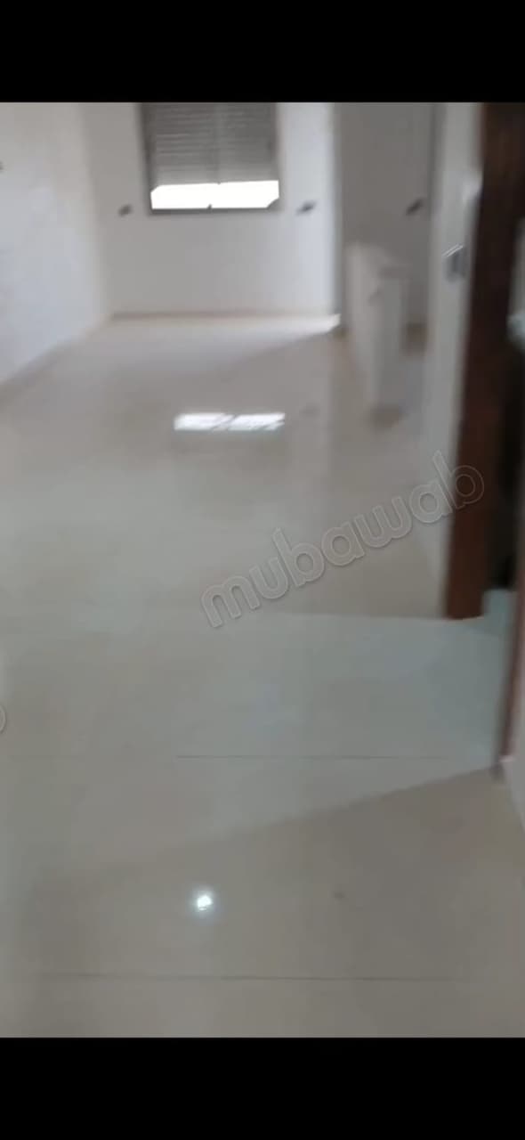 Très bel appart 4p neuf à salé