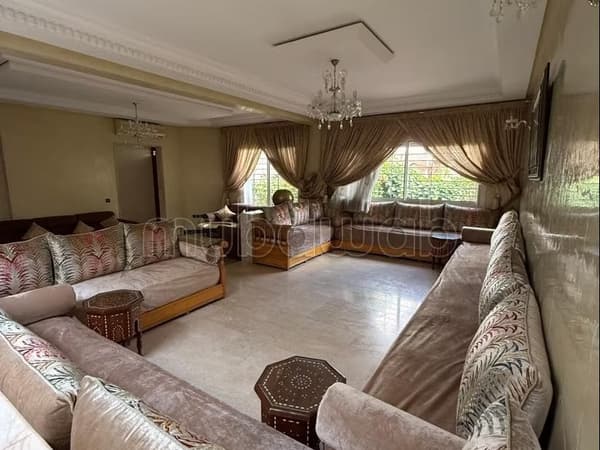 Villa te koop in Guich Oudaya in een afgesloten residentie