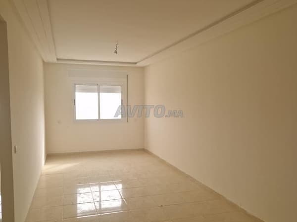 Appartement à vendre près de la gare routière Kharrarine