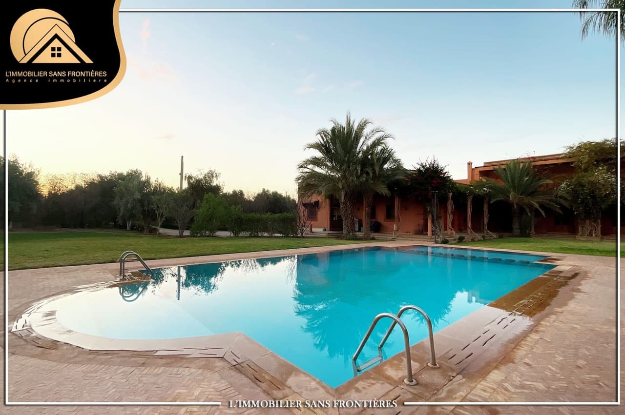 Villa vide à louer Route de l’Ourika, Marrakech – 1 hectare de terrain