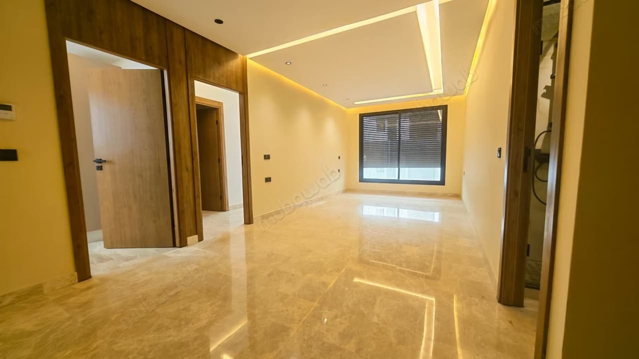 2-bedroom unfurnished apartment, 80 m² for rent