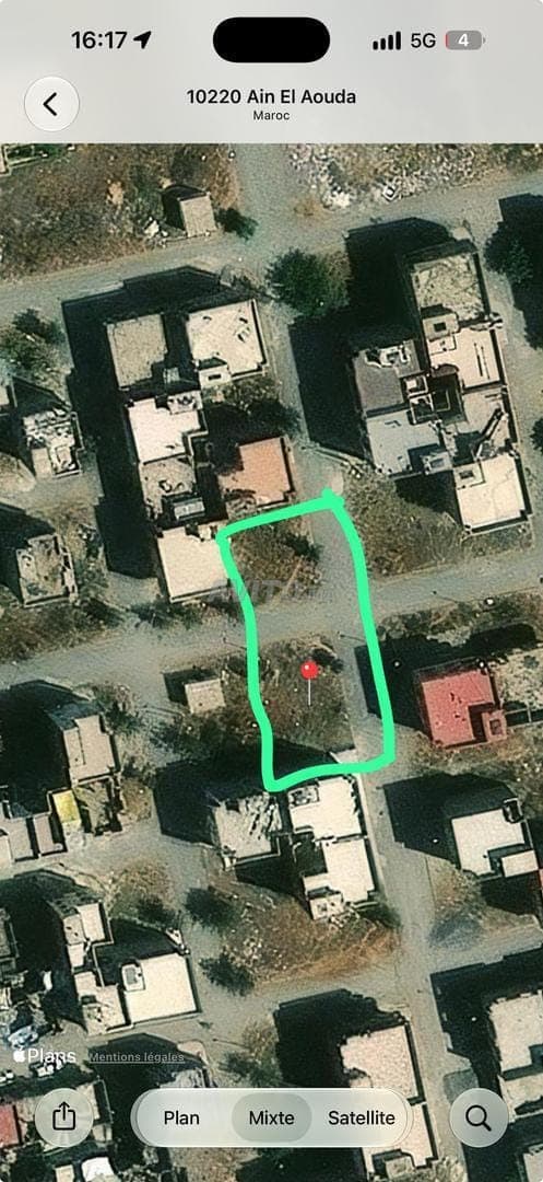 Terreno commerciale in vendita con due facciate