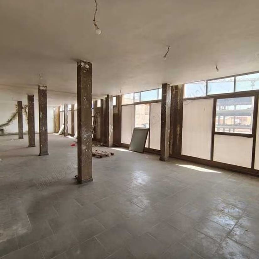 Bureau à Louer de 126.0 m² à Marrakech, Quartier Industriel De Sidi Ghanem