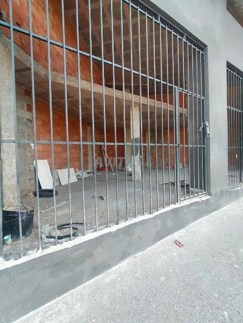 Magasin à louer de 87m² bien situé au centre ville