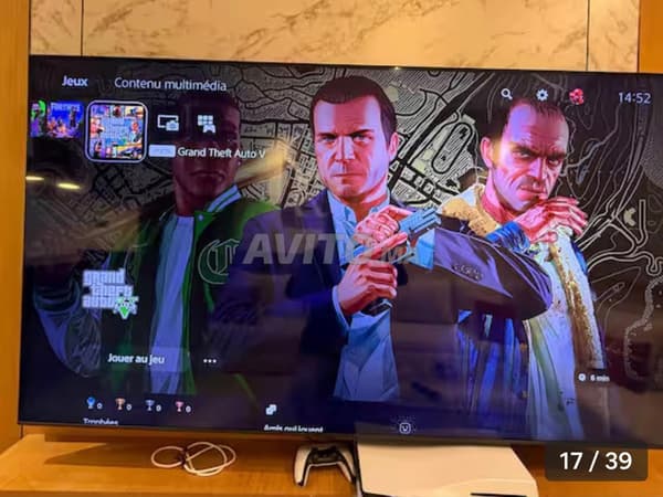 استوديو مع سينما ويعمل بجهاز PS5 للكراء لمدة طويلة