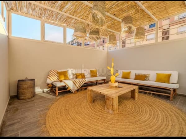 Vend appartement à Guéliz. 2 belles chambres. Meublé