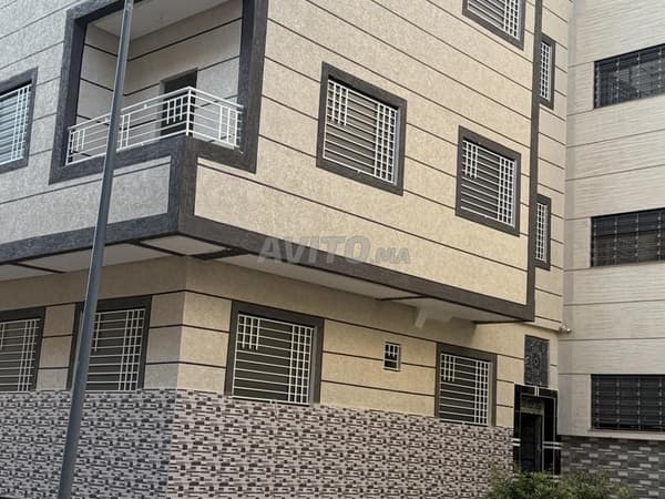 Exceptional duplex with two facades and garage