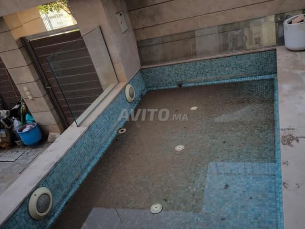 Villa for sale with swimming pool