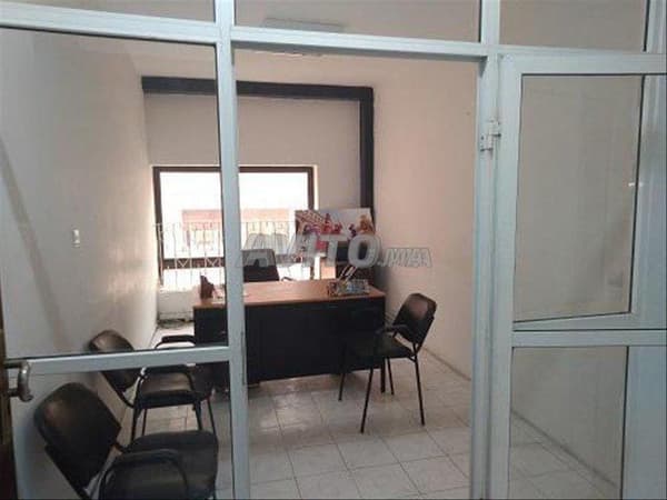 Bureau 16 m à Maarif rue de jura