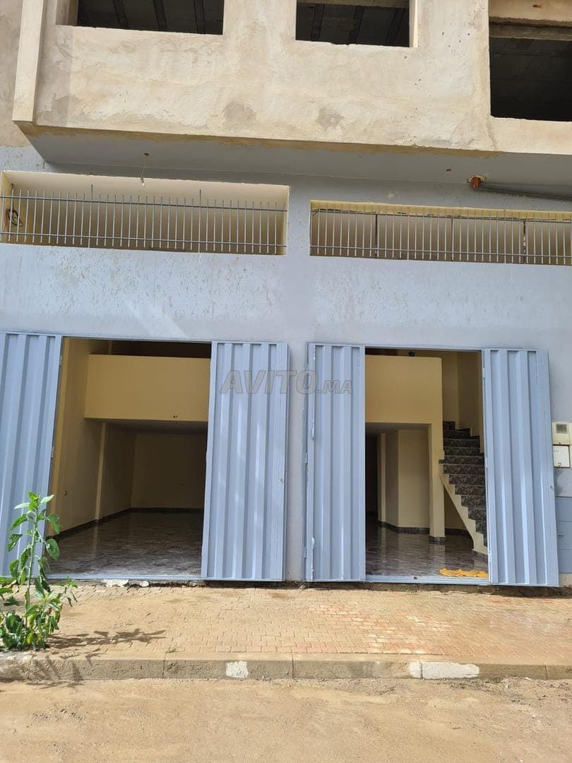Gran local comercial y entreplanta de 103 m²