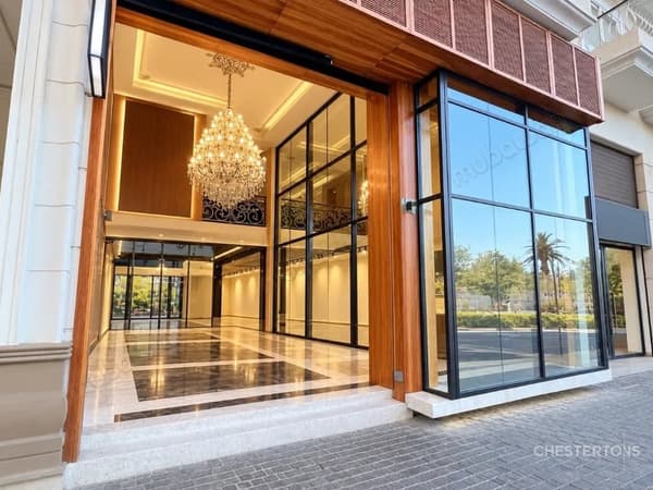 Local commercial de 477 m² avec mezzanine, Casablanca Centre