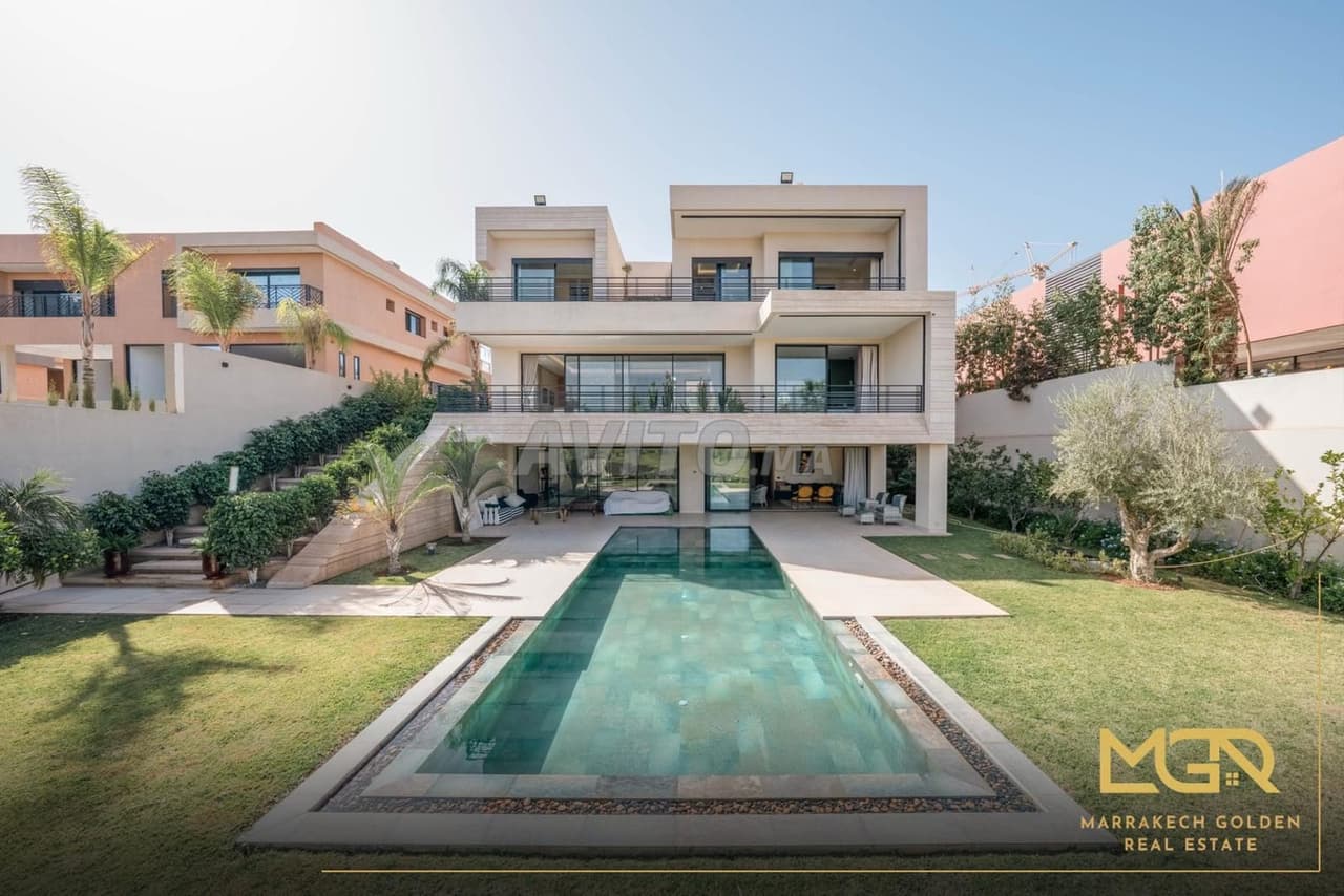 AMELKIS 3 FACE GOLF ASCENSEUR 2 PISCINES