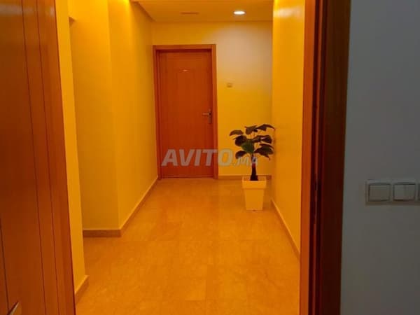 Appartement vide de 3 pièces à louer mensuellement