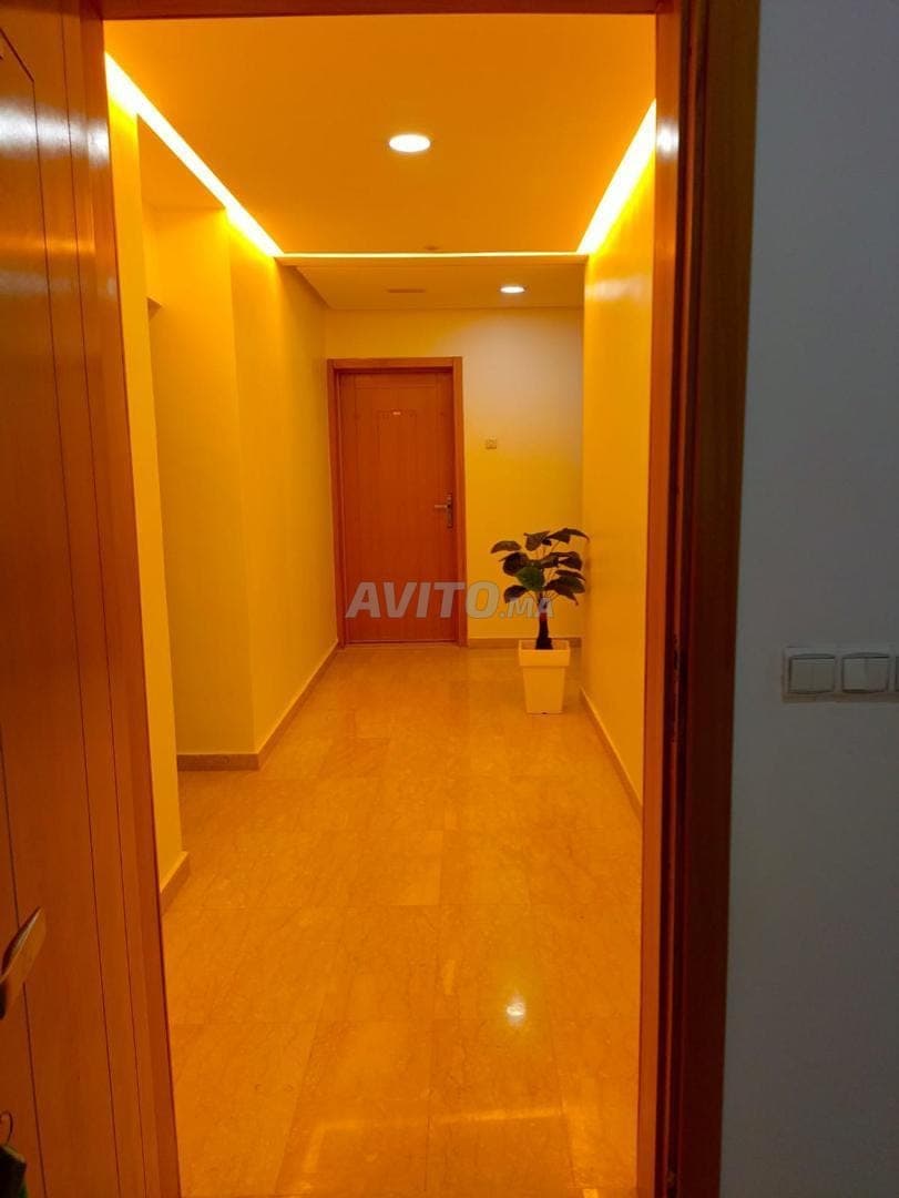 Appartamento vuoto di 3 locali in affitto mensile
