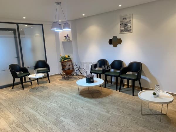 Bureau aménagé situé au centre ville