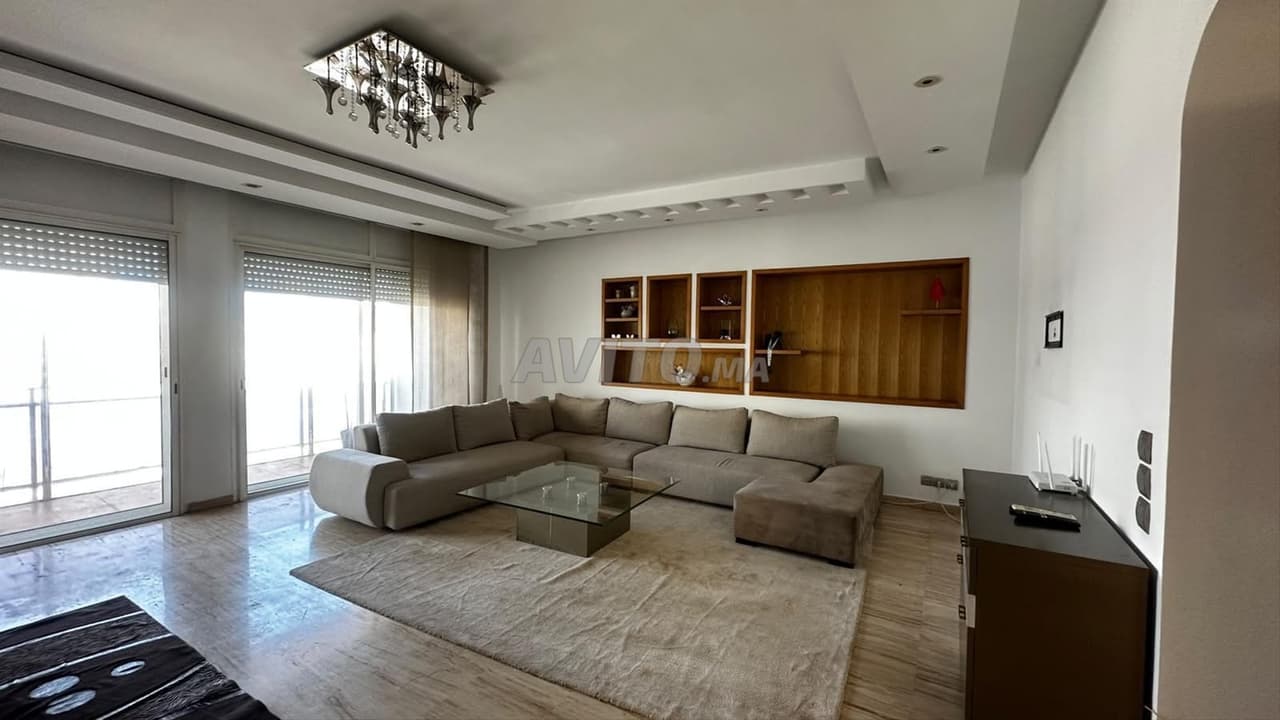 Appartement Vide avec Grand Balcon à Gauthier