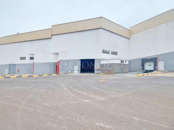 Location entrepôt de stockage 2200m2 ZI Lissasfa, Casablanca