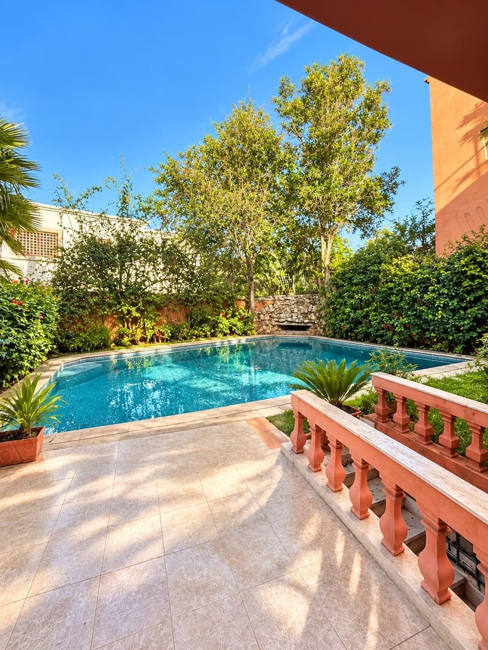Villa 3 façades sans vis à vis côté Zenith