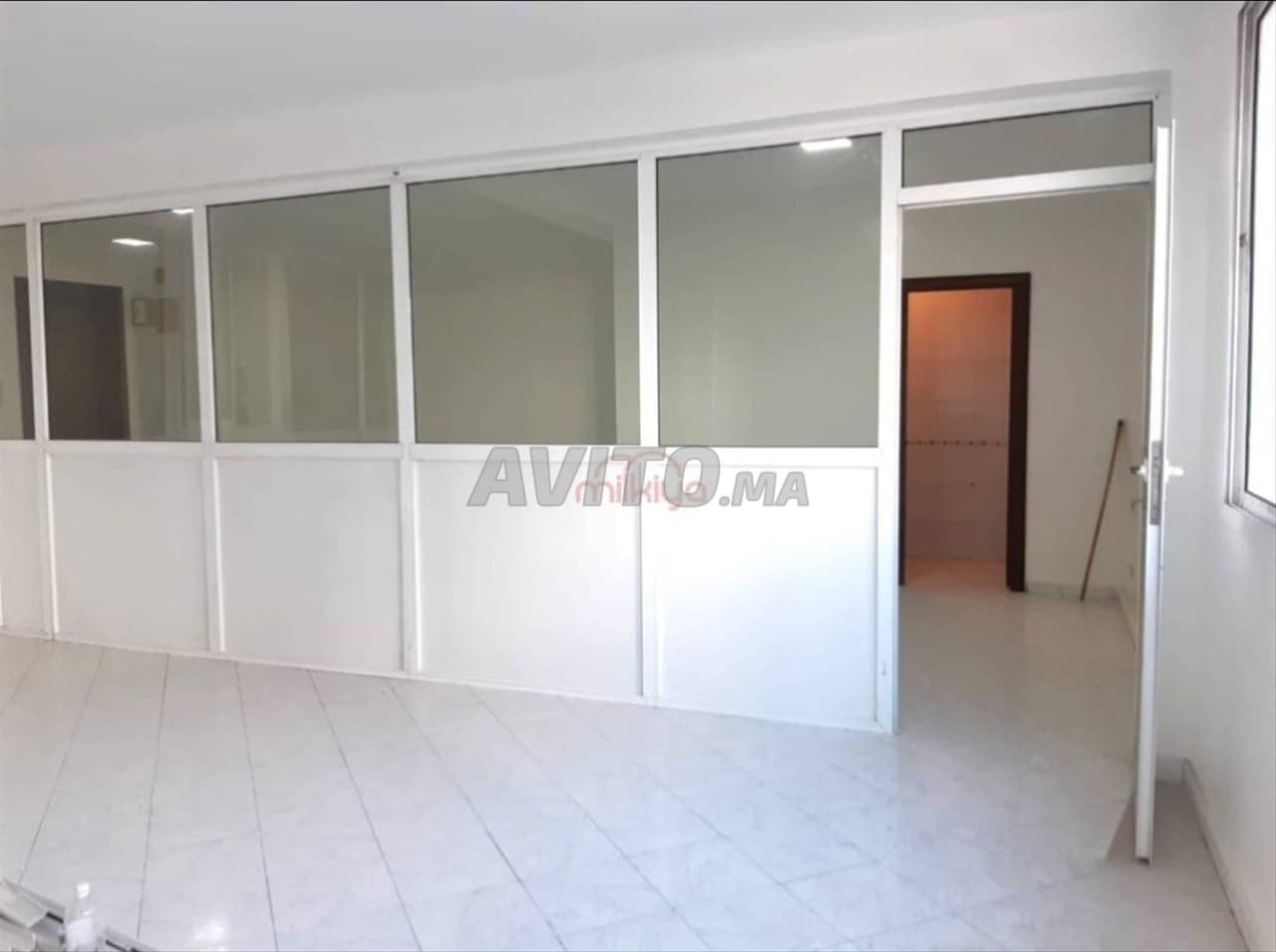 Kantoor 74 m² te Koop