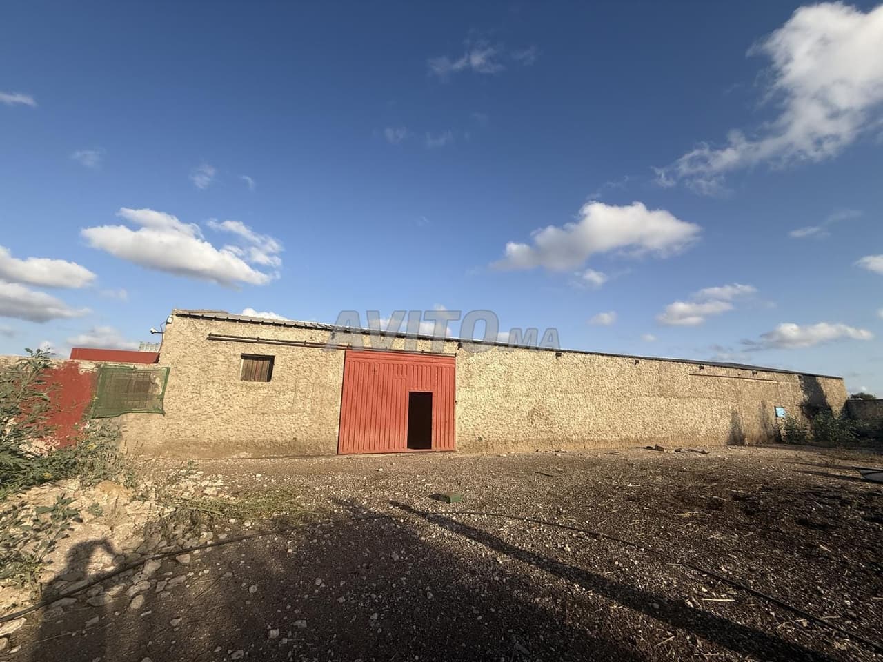 2 hectares titrés avec Hangar à vendre