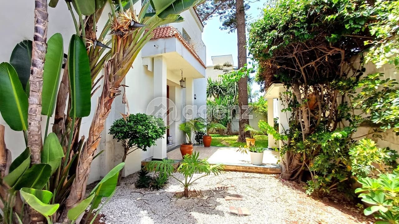 Villa en venta de 460 m², 4 habitaciones Oasis Casablanca