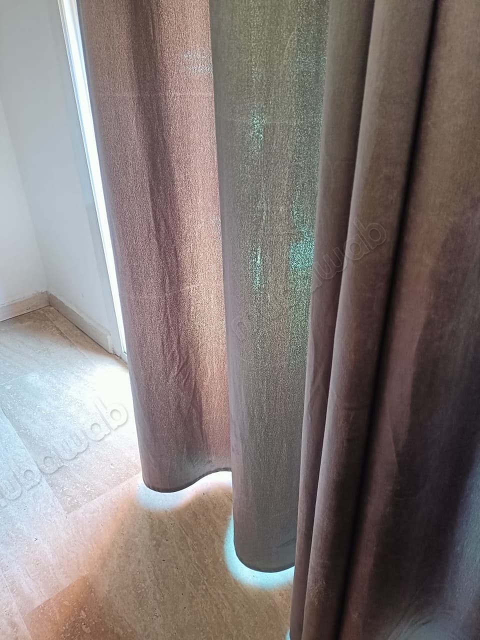 Möbliertes Zimmer in einer WG, Victor Hugo