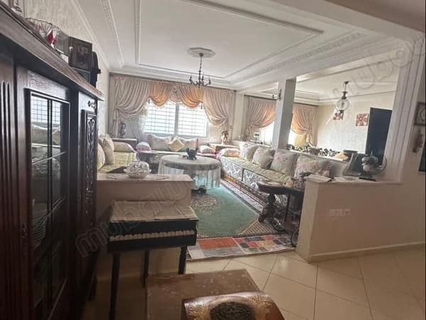 Vend appartement à Val Fleuri. 2 chambres agréables. Terrasse et ascenseur