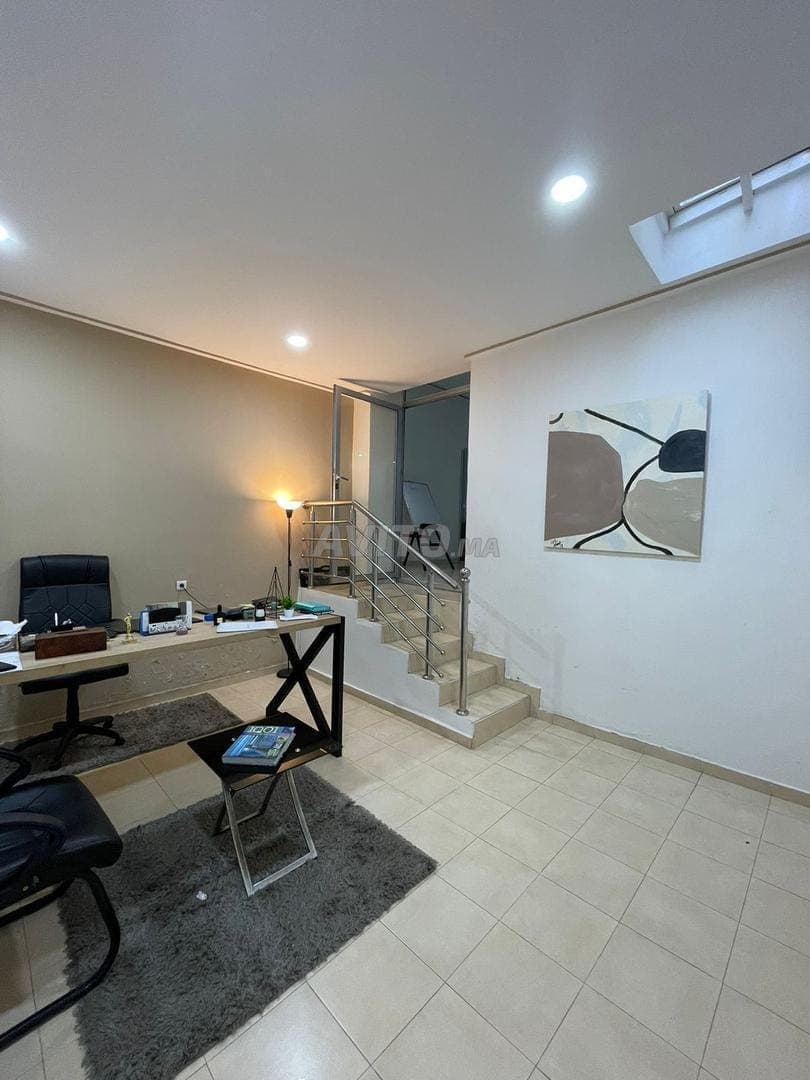 Bureau 1 open 1p 50m2 à louer Oliveri Hassan2