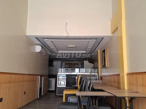 Commercial store Sank for rent