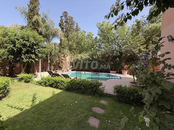 Villa 1160 m² à vendre à Targa Marrakech