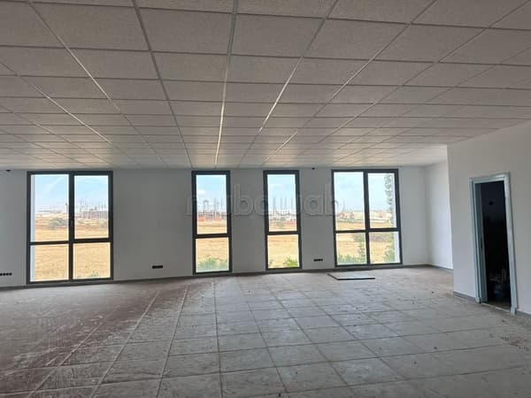 Oficinas en alquiler en Sidi Maarouf. Superficie total 171 m²