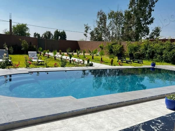 Villa Moderne à louer à 25 km de centre ville