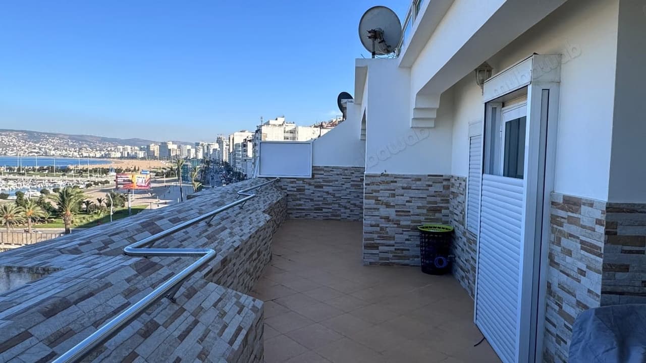 Appartment meublé vue panoramique sur la marina