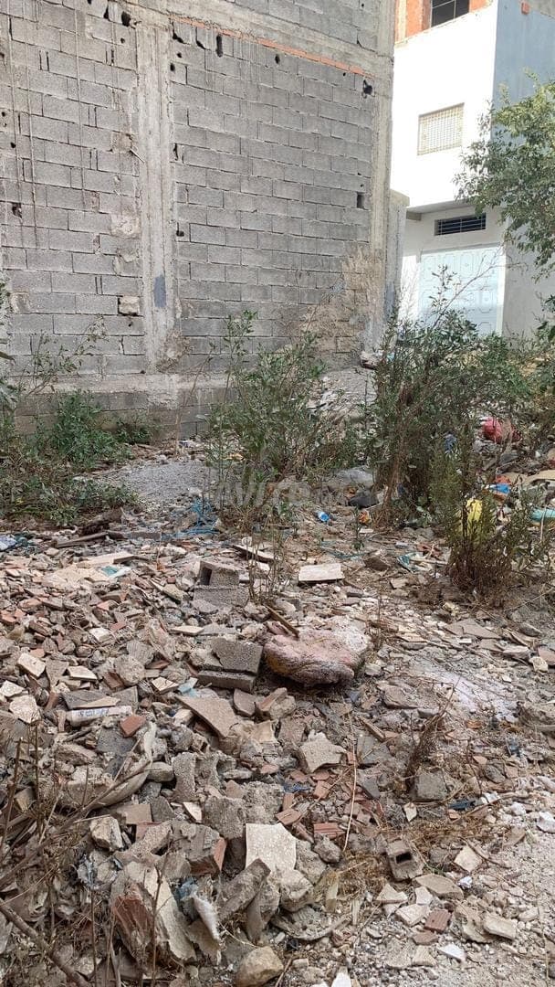 أرض للبيع في منطقة عين عودة نسيم