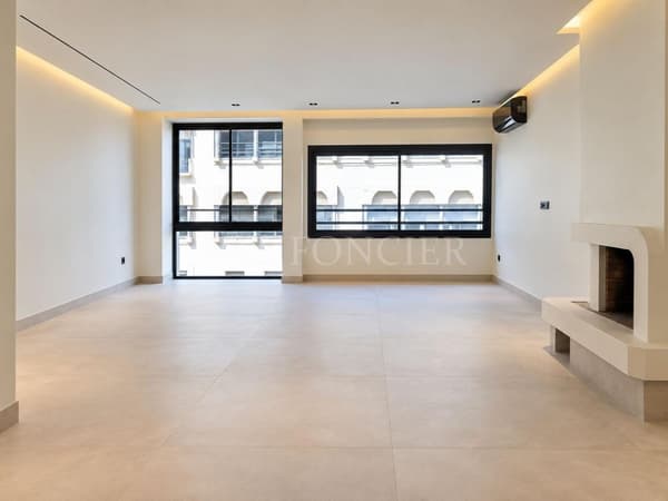 Location Appartement rénové 170m2 3chambres avec terrasse Racine, Casablanca